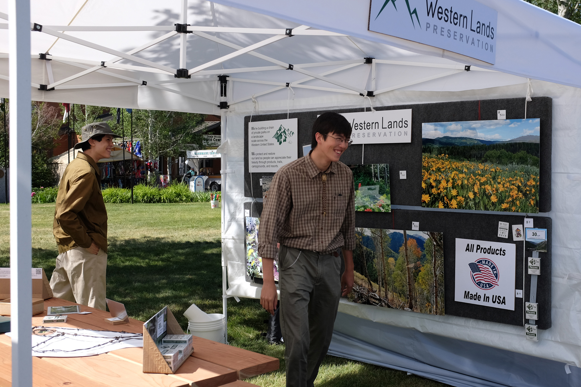 Steven and Brian in Booth at Alpine Mountain Days 2025.